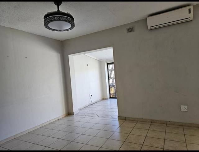 3 BEDROOM DUPLEX FOR SALE IN MEER EN SEE